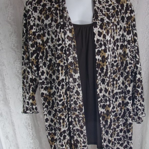 2fer Cheetah Print Top NWT - Picture 1 of 6